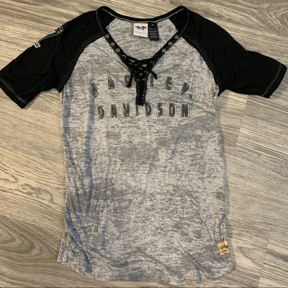 Harley Davidson shirt.